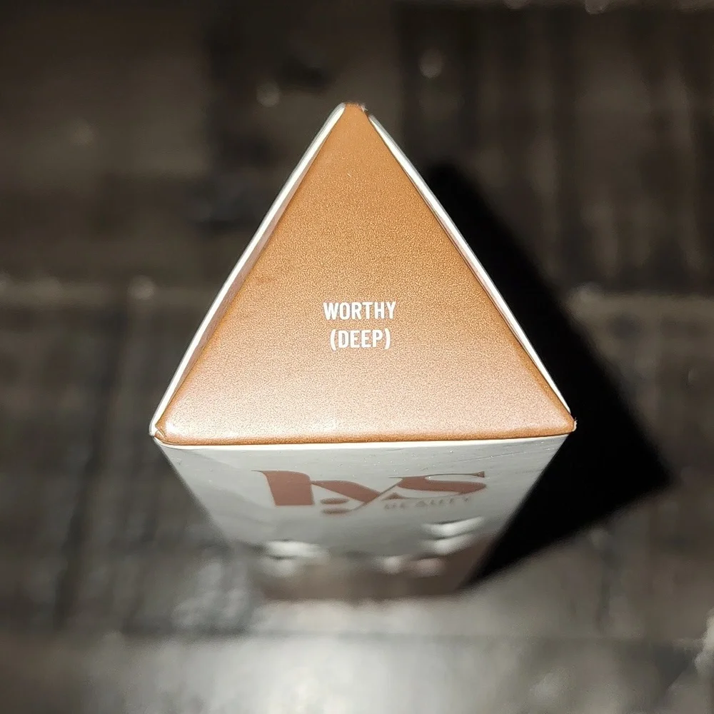 🆕️LYS Beauty No Limits Cream Bronzer & Contour Stick - WORTHY (deep)